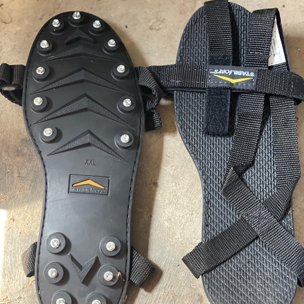 Stabilicers traction device ideal for working in snow and ice. Size XXL